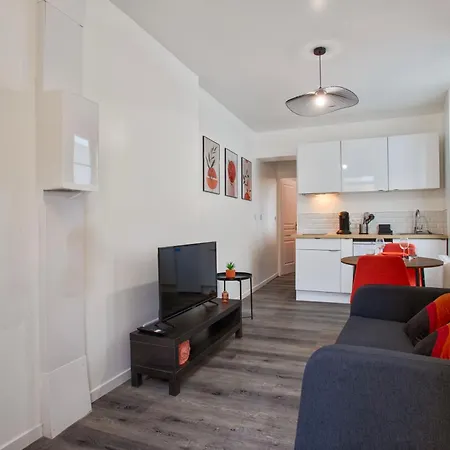 - Quartier Des Docks Au Calme - T3 Entierement Renove