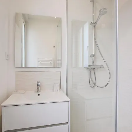 Apartman - Quartier Des Docks Au Calme - T3 Entierement Renove *