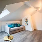 Appartamento - Quartier Des Docks Au Calme - T3 Entièrement Rénové *