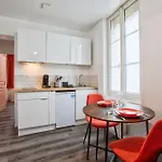 - Quartier Des Docks Au Calme - T3 Entièrement Rénové *