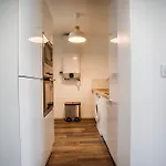 - Quartier Des Docks Au Calme - T3 Entierement Renove *