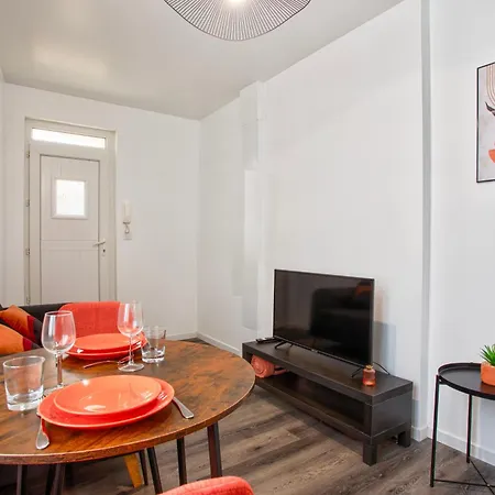 - Quartier Des Docks Au Calme - T3 Entièrement Rénové Appartamento