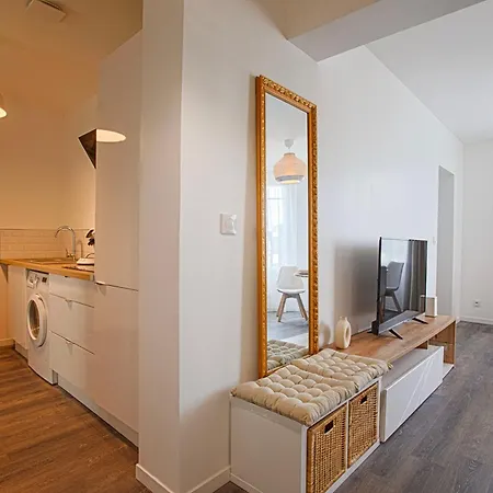 Appartamento - Quartier Des Docks Au Calme - T3 Entièrement Rénové