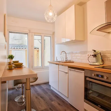 Appartamento - Quartier Des Docks Au Calme - T3 Entièrement Rénové *