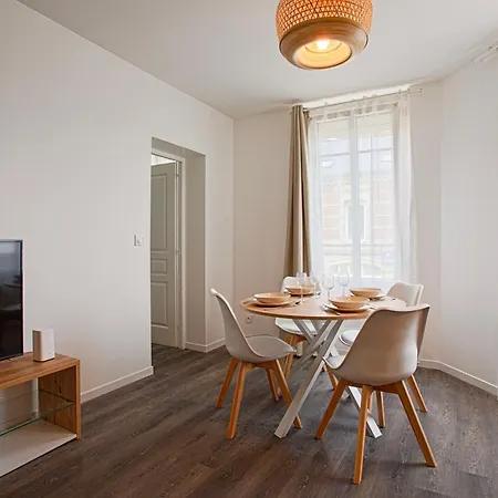 - Quartier Des Docks Au Calme - T3 Entièrement Rénové