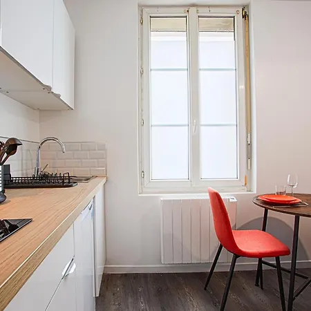 - Quartier Des Docks Au Calme - T3 Entièrement Rénové Appartamento