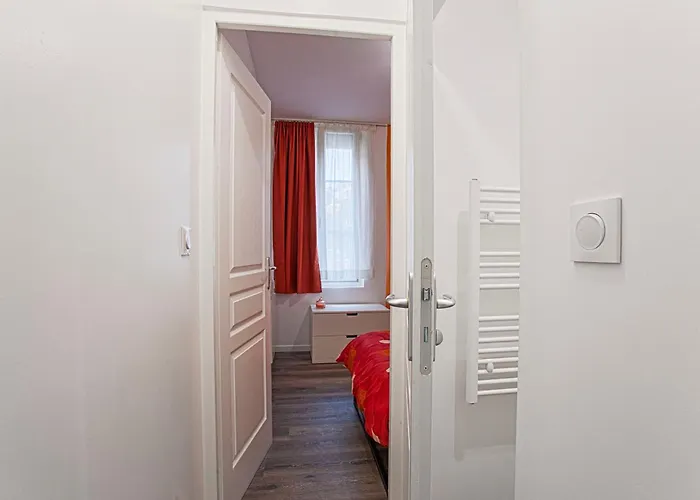 - Quartier Des Docks Au Calme - T3 Entièrement Rénové Appartement