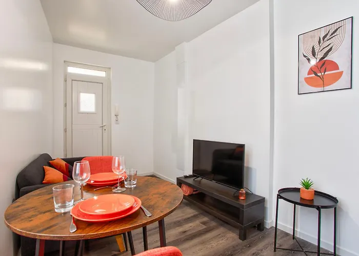 - Quartier Des Docks Au Calme - T3 Entièrement Rénové Appartement