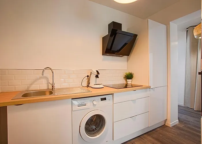 Appartement - Quartier Des Docks Au Calme - T3 Entièrement Rénové