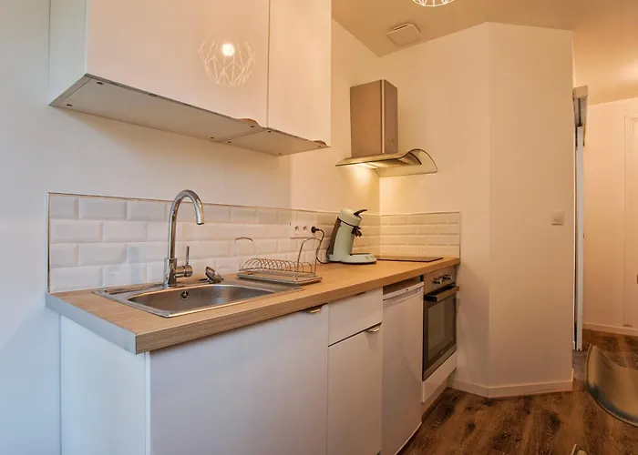 - Quartier Des Docks Au Calme - T3 Entièrement Rénové Appartement