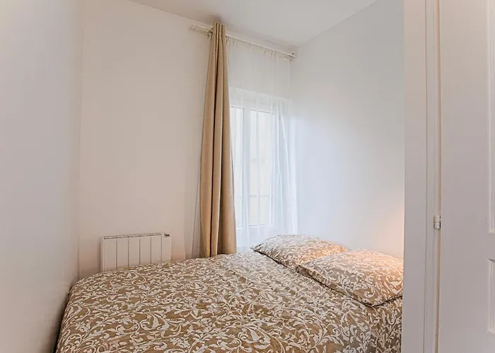 - Quartier Des Docks Au Calme - T3 Entièrement Rénové Appartement